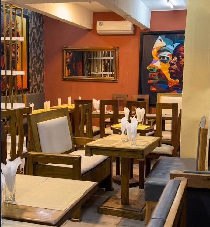Salle du Mana Restaurant à Brazzaville